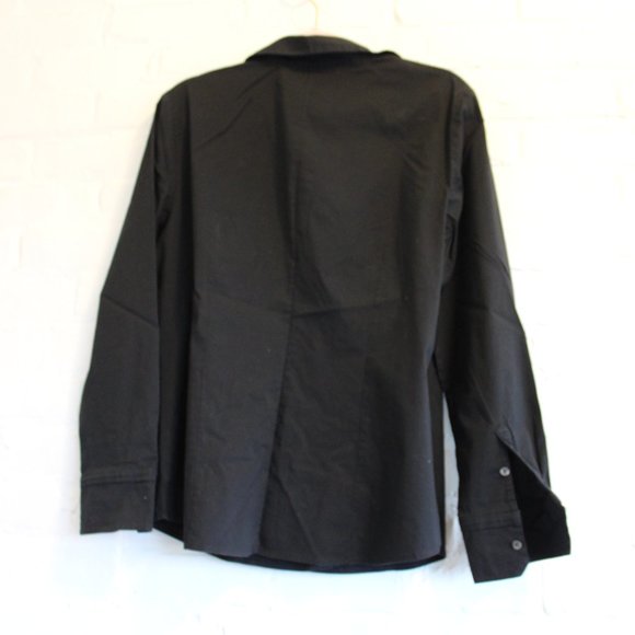 Black women's button up top - Picture 4 of 4